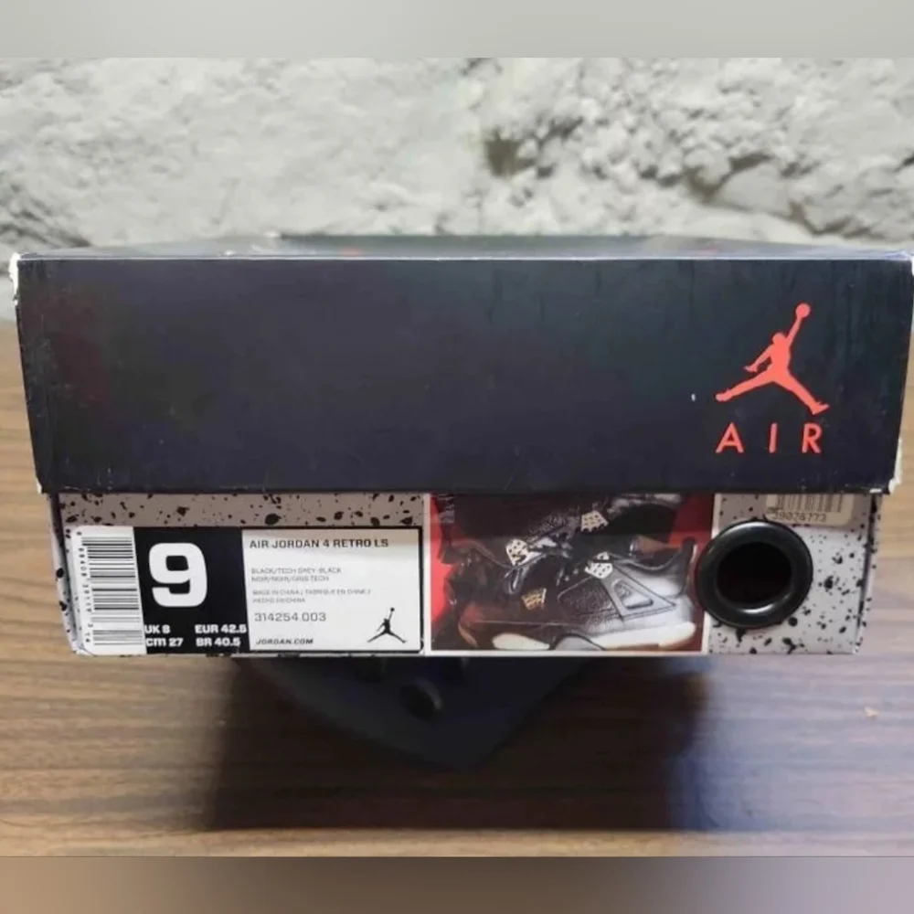 Air Jordan Retro LS 'Oreo' Men's Size 9 - Picture 6 of 7